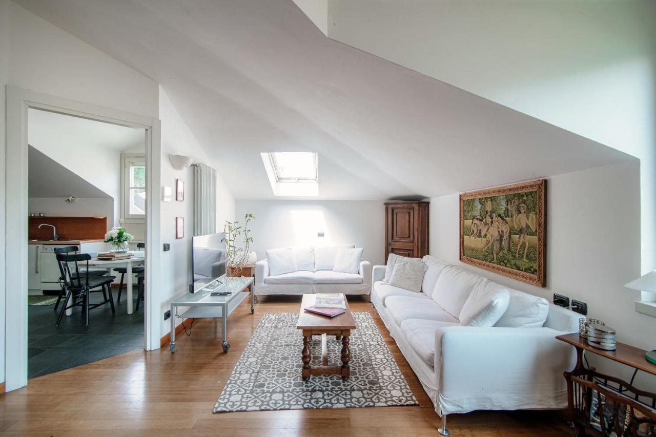 I D'A Charming Penthouse - Lake View- Como- House-130 Mt-2 Double Bedrooms And 2 Double Bathrooms A Spacious Living Room-Full Equipped Kitchen-Private Garden And Terrace-Private Covered Parking 외부 사진